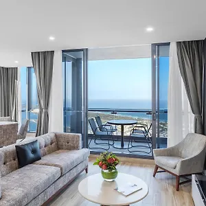 meriton-suites-southport.queenslandhotels.net/